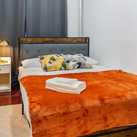 2 Bedroom In Manhattan Valley